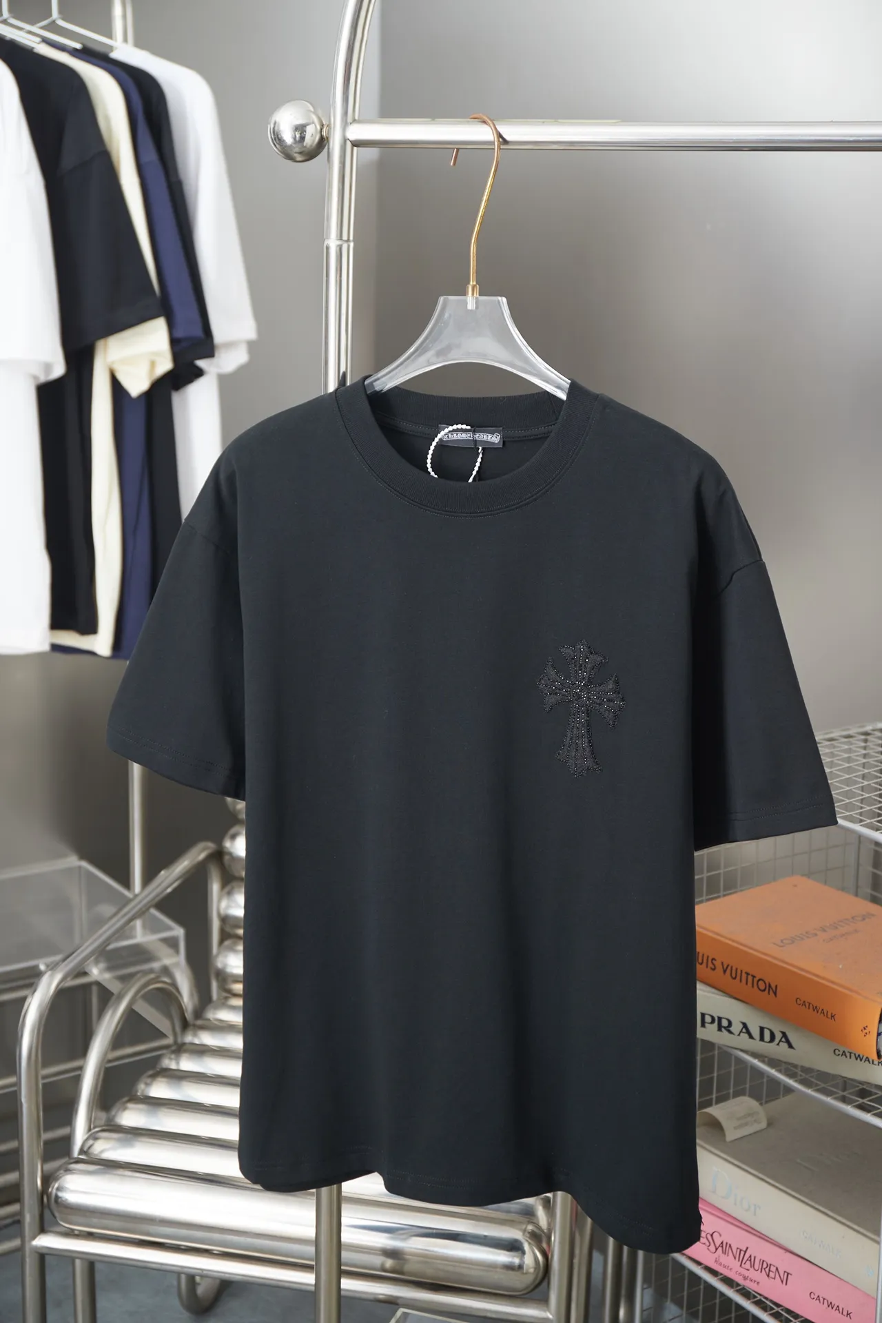 Ch*ome Hearte 26SS New Arrival logo 100% 32 1X 1 ➕ logo ：Black/White Size：S/M/L/XL